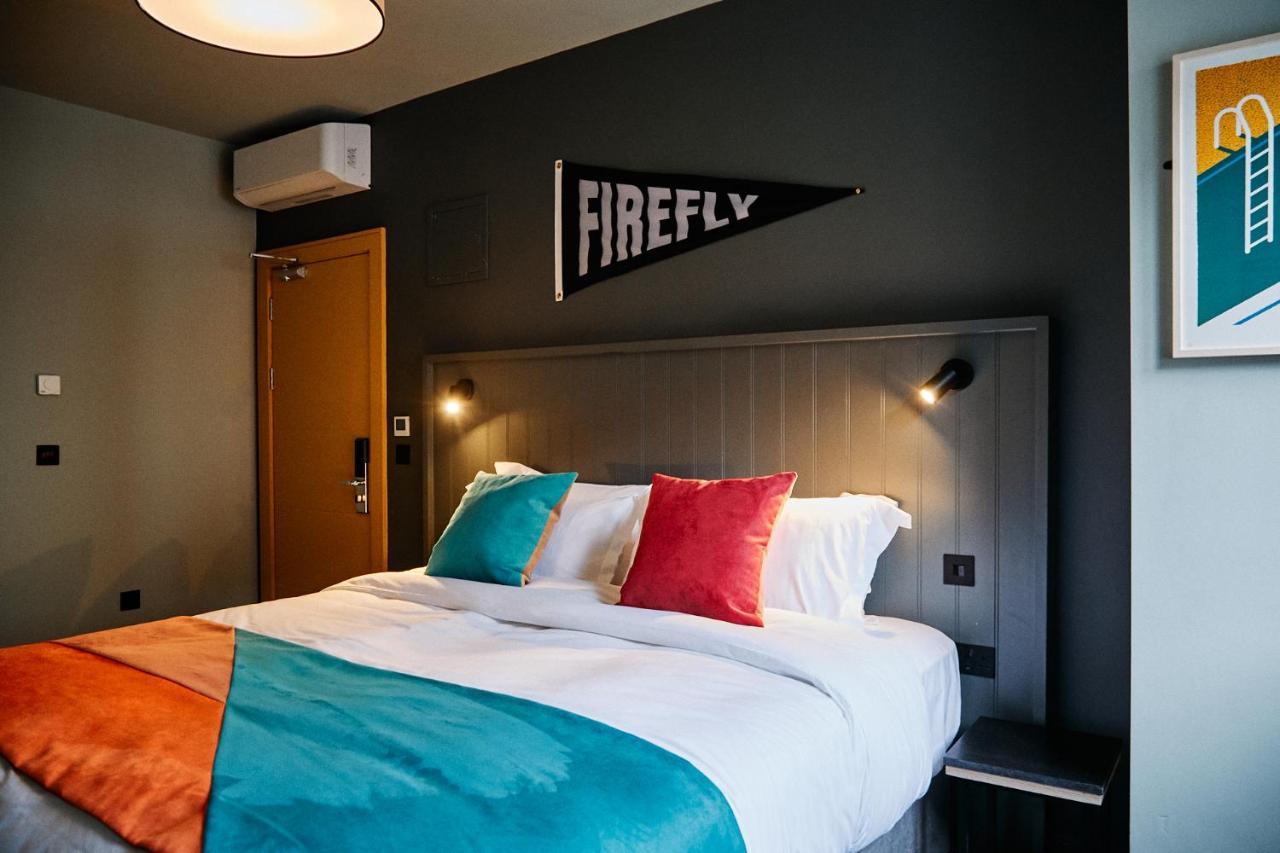 Firefly Otel Bray Dış mekan fotoğraf