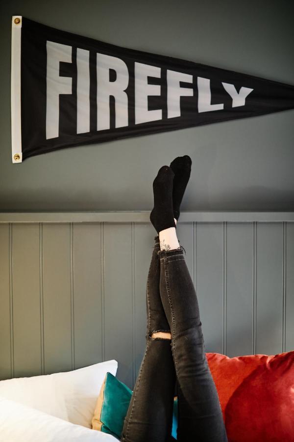 Firefly Otel Bray Dış mekan fotoğraf